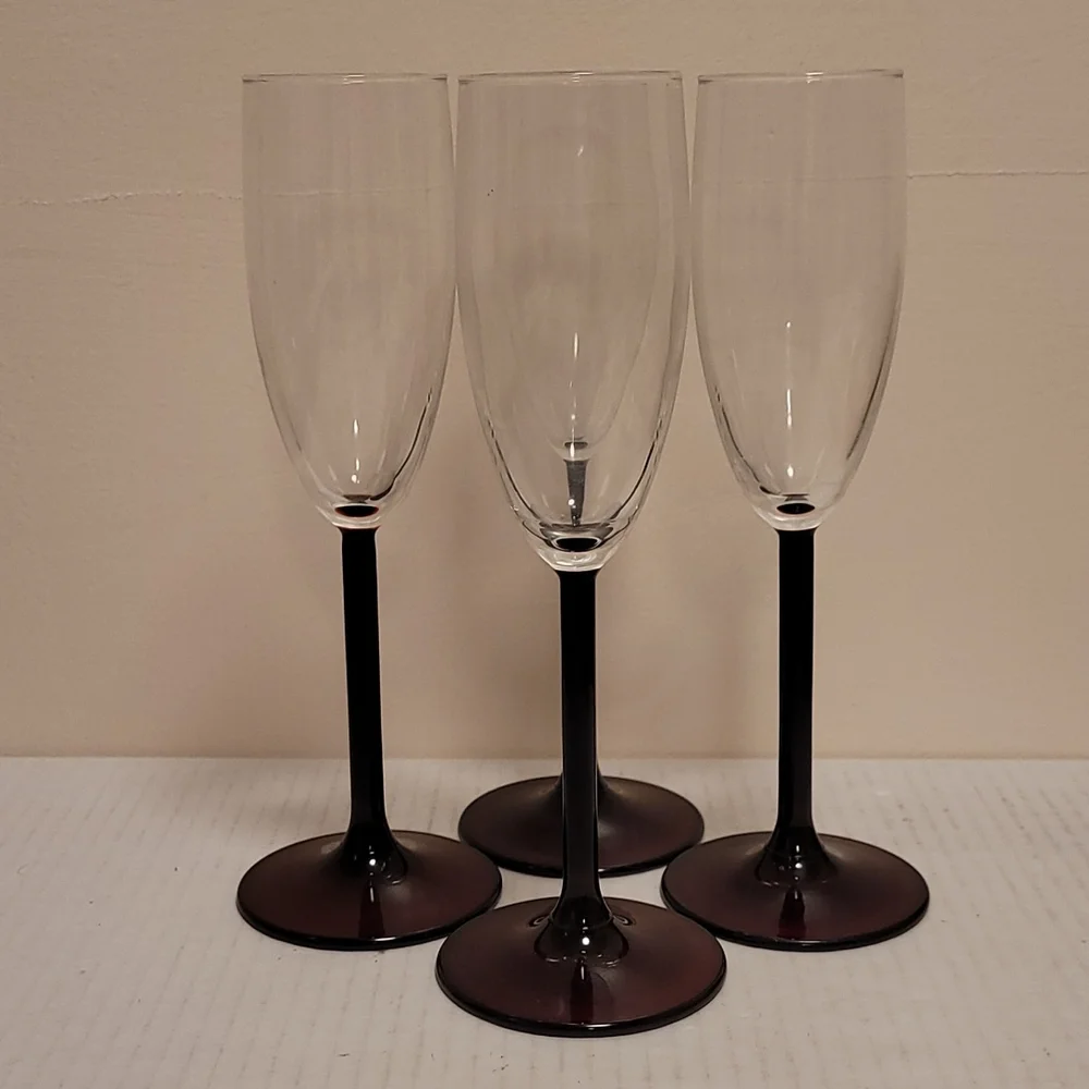 Set of 4 Crystal Red Stemmed Wine Glasses